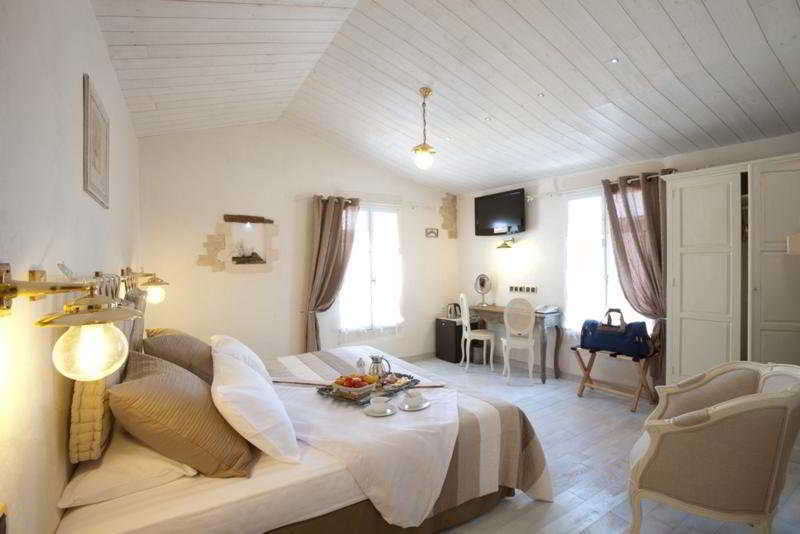 Chambre D'Hotes Hote Des Portes Ile De Re Les Portes-en-Re Luaran gambar